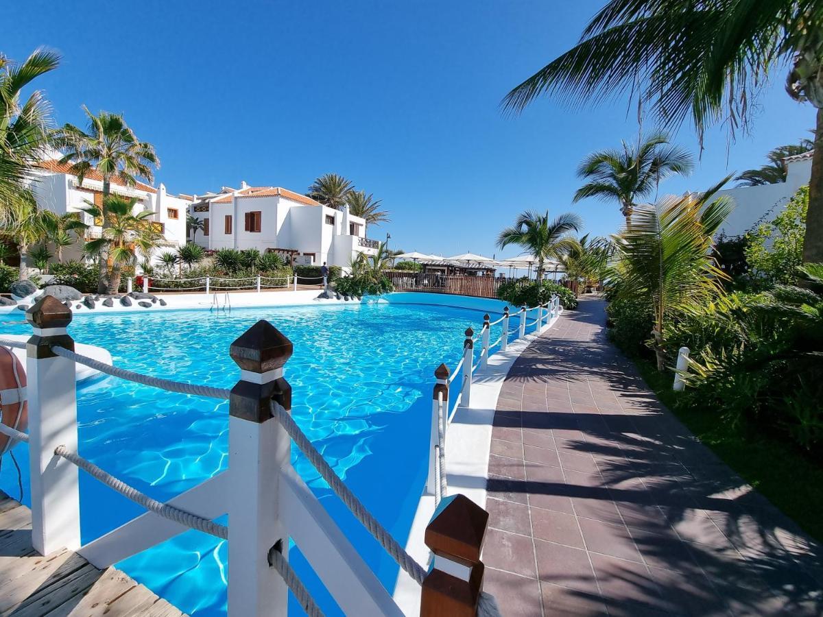 Studio Apartment No 1 Directly On The Beach And Sea, Terrace, Heated Pool, Wifi Playa de las Américas Eksteriør billede