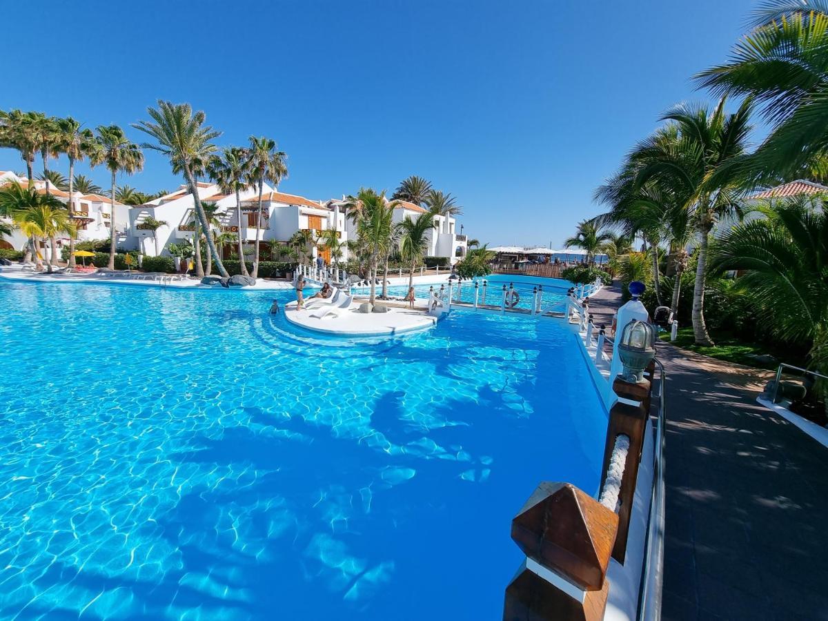 Studio Apartment No 1 Directly On The Beach And Sea, Terrace, Heated Pool, Wifi Playa de las Américas Eksteriør billede