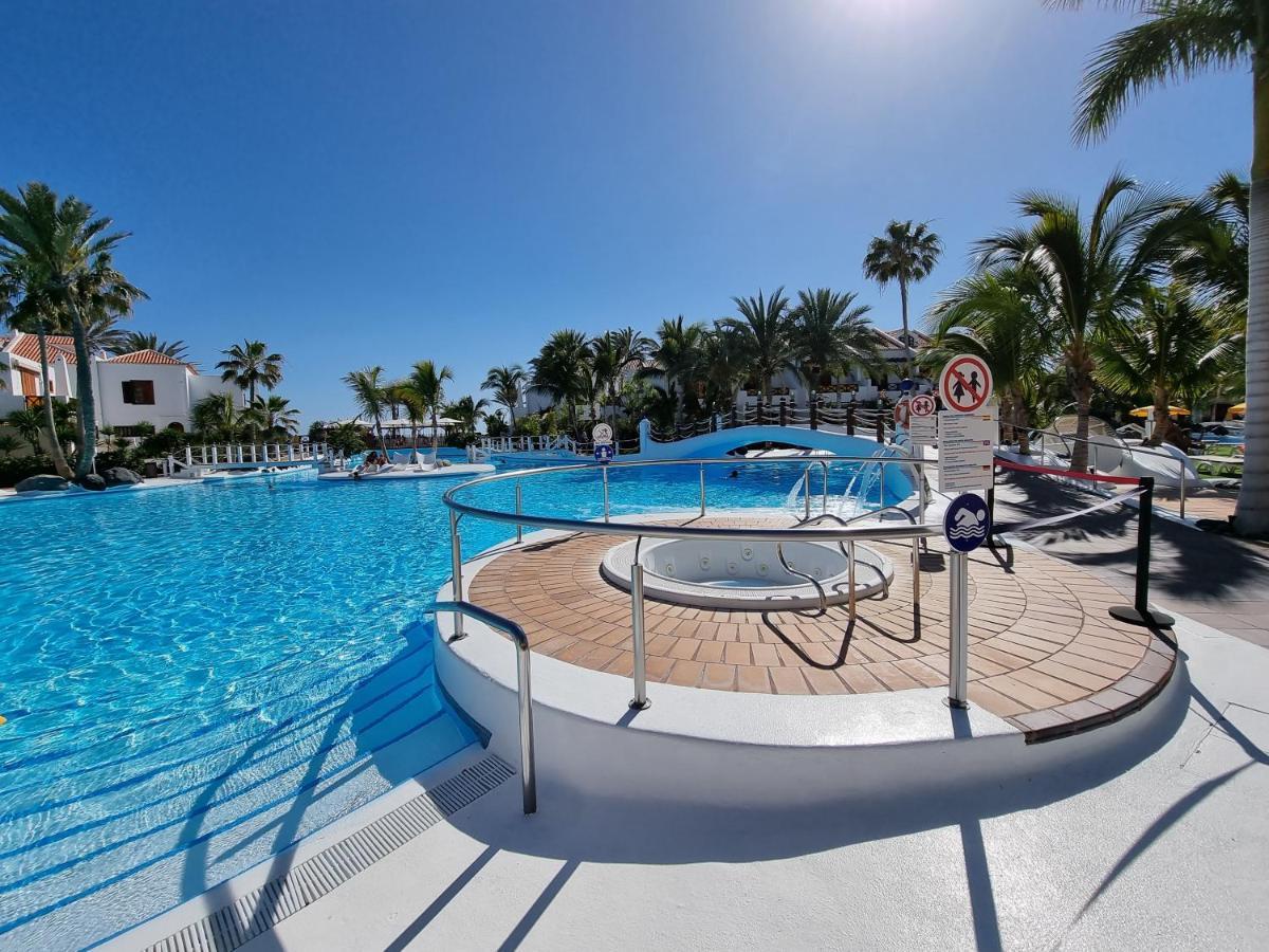 Studio Apartment No 1 Directly On The Beach And Sea, Terrace, Heated Pool, Wifi Playa de las Américas Eksteriør billede