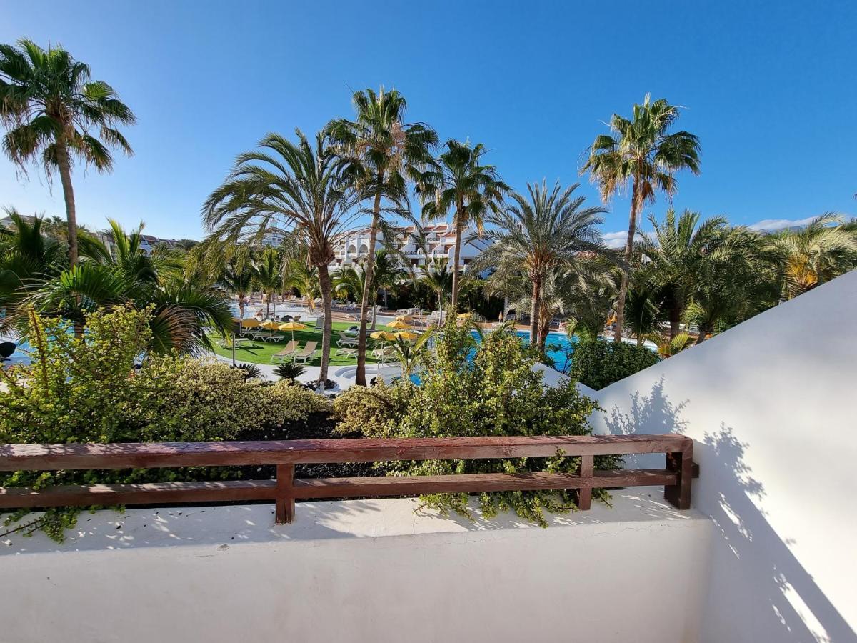 Studio Apartment No 1 Directly On The Beach And Sea, Terrace, Heated Pool, Wifi Playa de las Américas Eksteriør billede