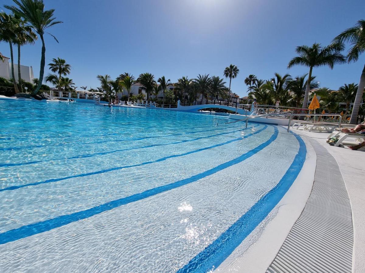 Studio Apartment No 1 Directly On The Beach And Sea, Terrace, Heated Pool, Wifi Playa de las Américas Eksteriør billede