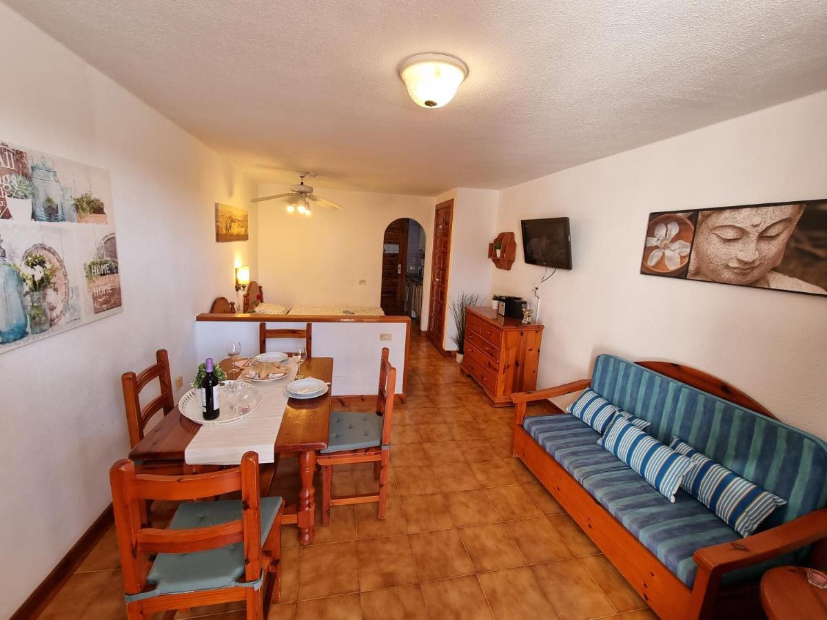 Studio Apartment No 1 Directly On The Beach And Sea, Terrace, Heated Pool, Wifi Playa de las Américas Eksteriør billede